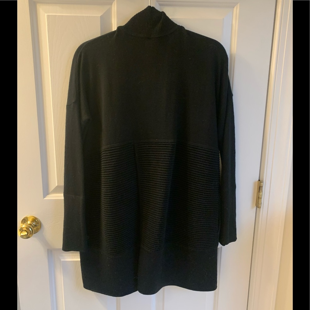 Lululemon cardigan sweater Size 4